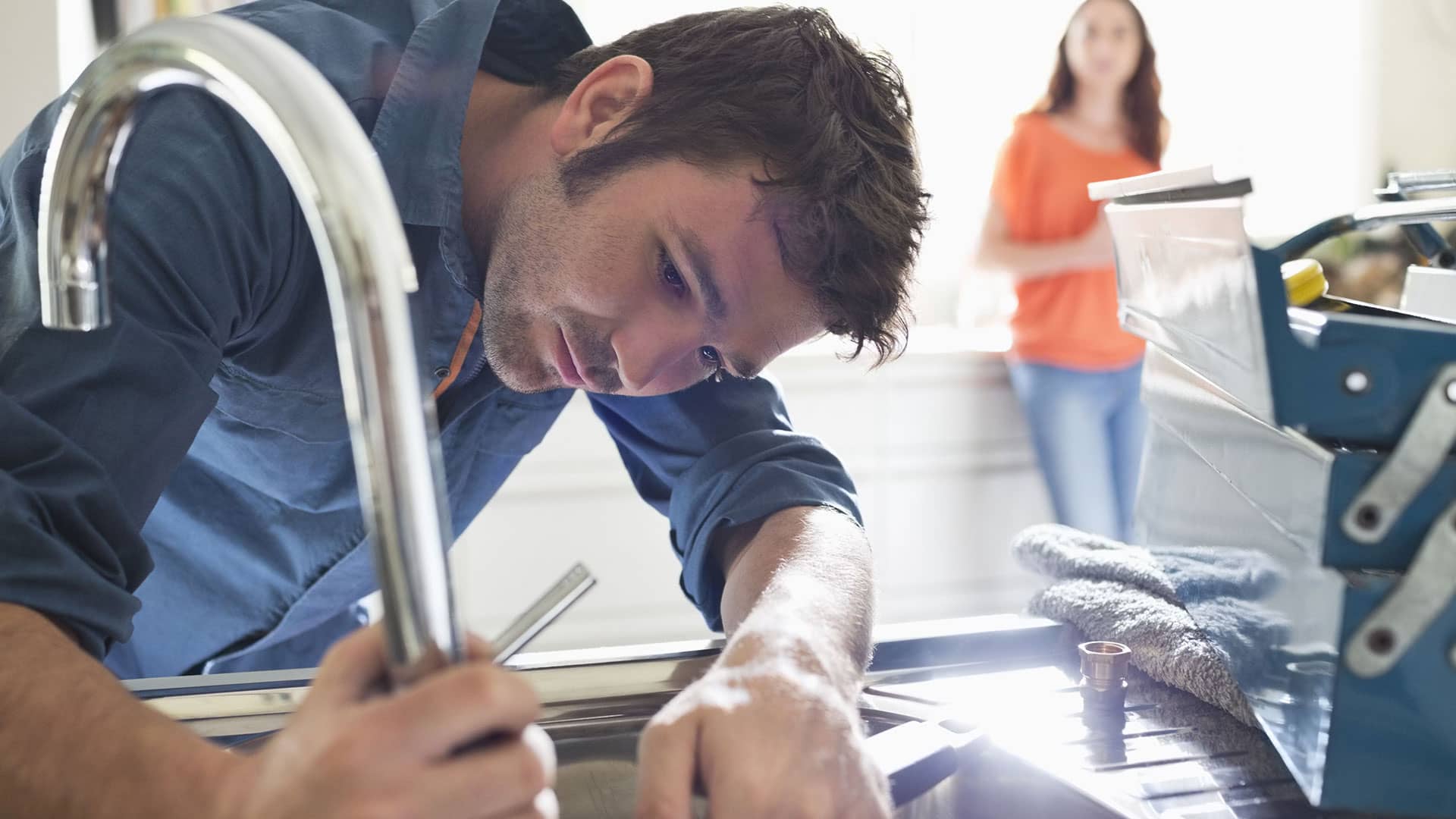 estand_plumbing_hero_slide_2-min